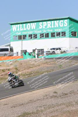 media/Apr-20-2025-AHRMA (Sun) [[393a79c373]]/Race/Group 11 early race/Turn 4b/